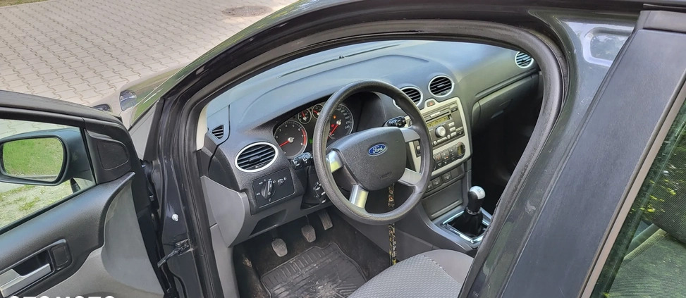 Ford Focus cena 9200 przebieg: 214827, rok produkcji 2007 z Odolanów małe 781